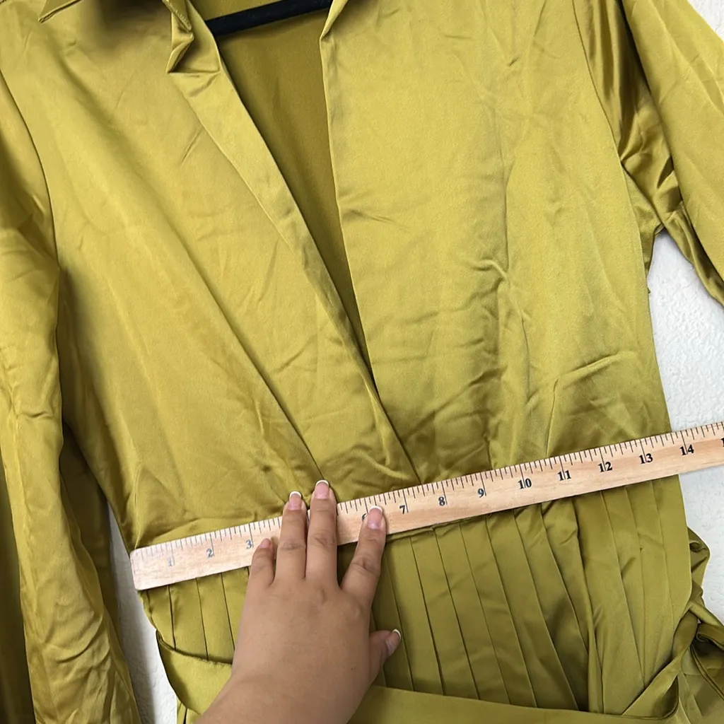 HOUSE OF CB 'Allegra' Chartreuse Pleated Shirt‎ Dress NWOT size M - Image 8