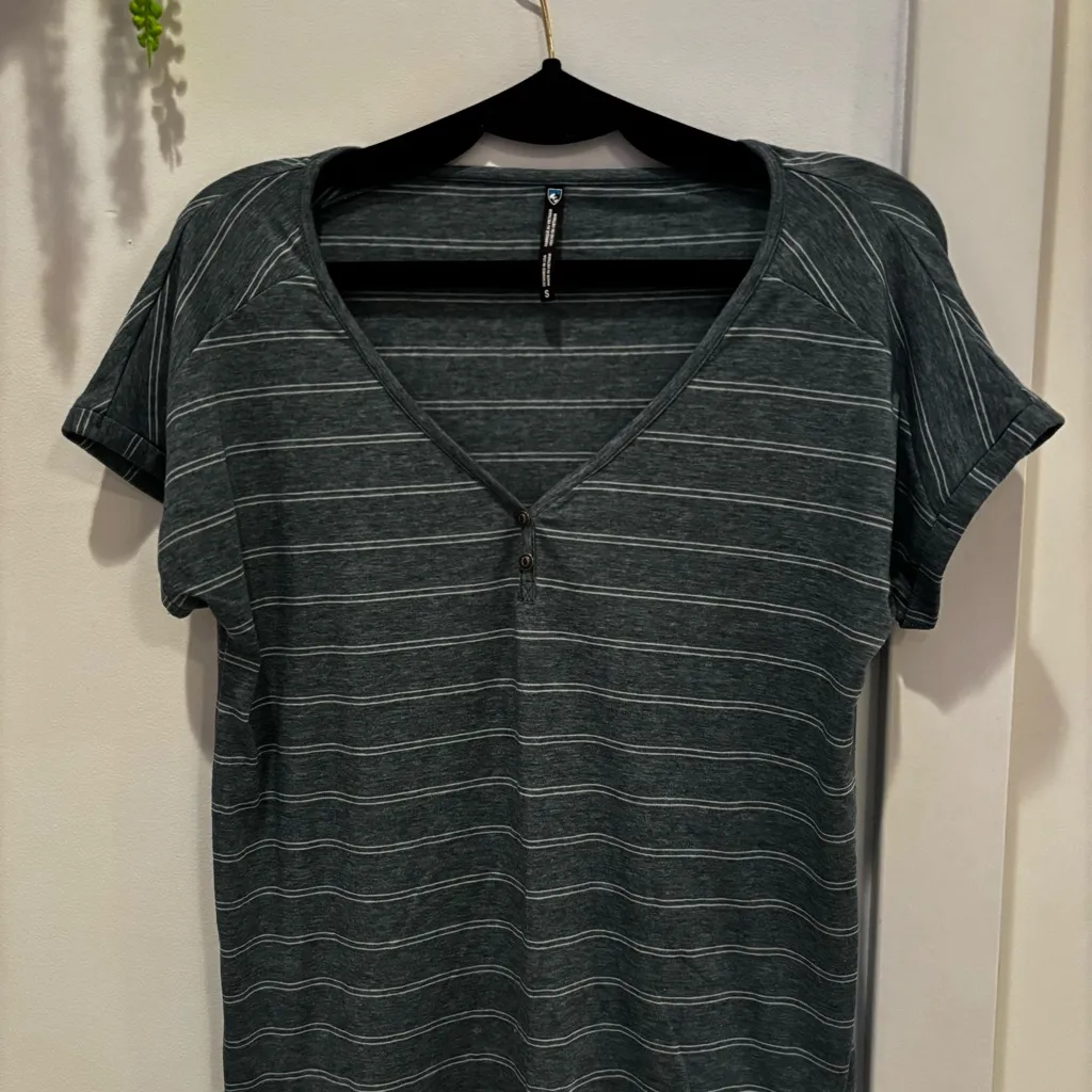 Kuhl Lisette Women's Shirt Melange Performance Fabric V-neck Striped Size Small - Image 2