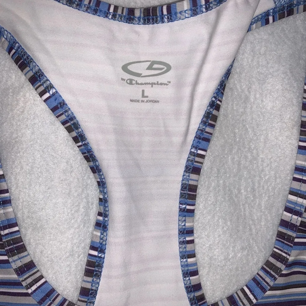 size large work out tank top - Image 2