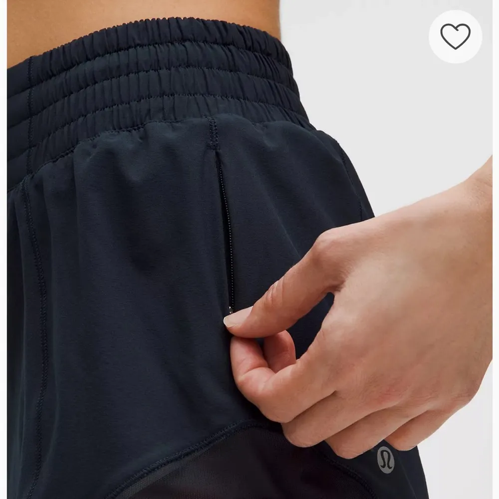 Lululemon Hotty Hot Short in Black Size 6 - Image 8