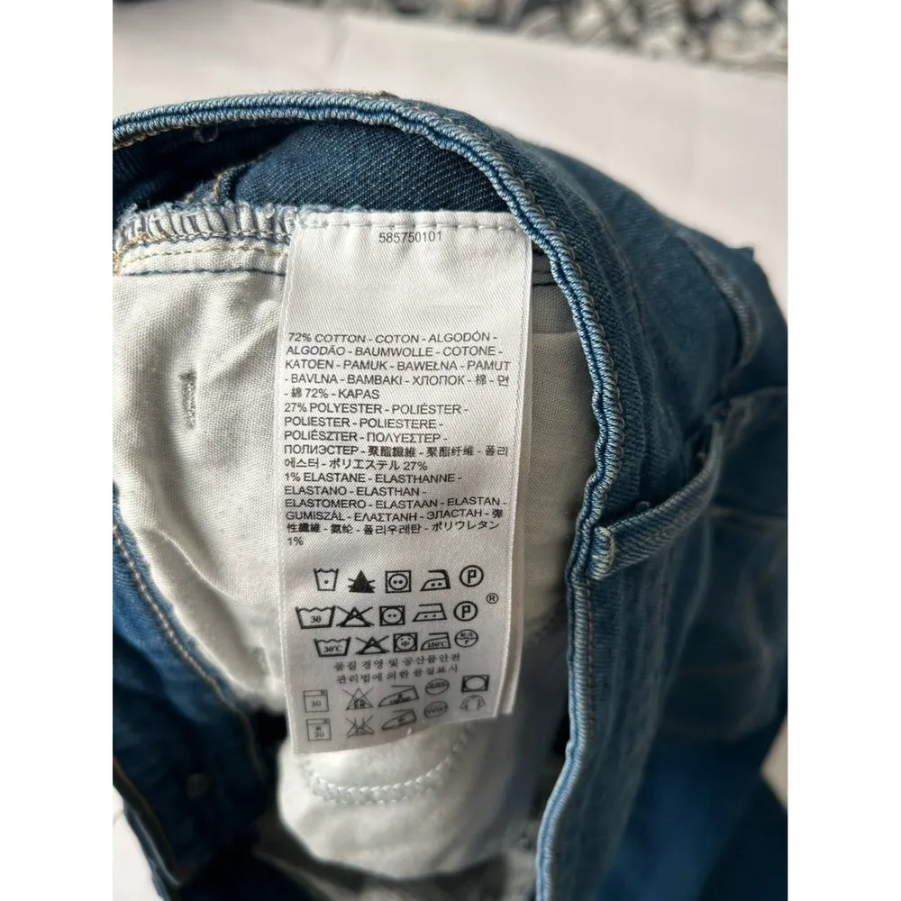 Levi’s Mid Rise skinny Jeans Size 4 - Image 6