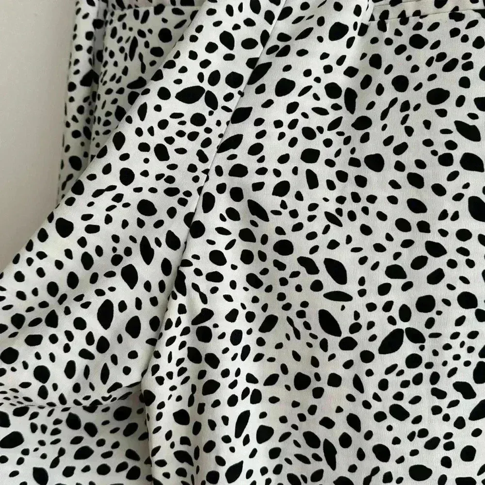 Zara Dalmatian Print Pleated Wide Leg Cropped Trouser Culottes in White, Med - Image 14