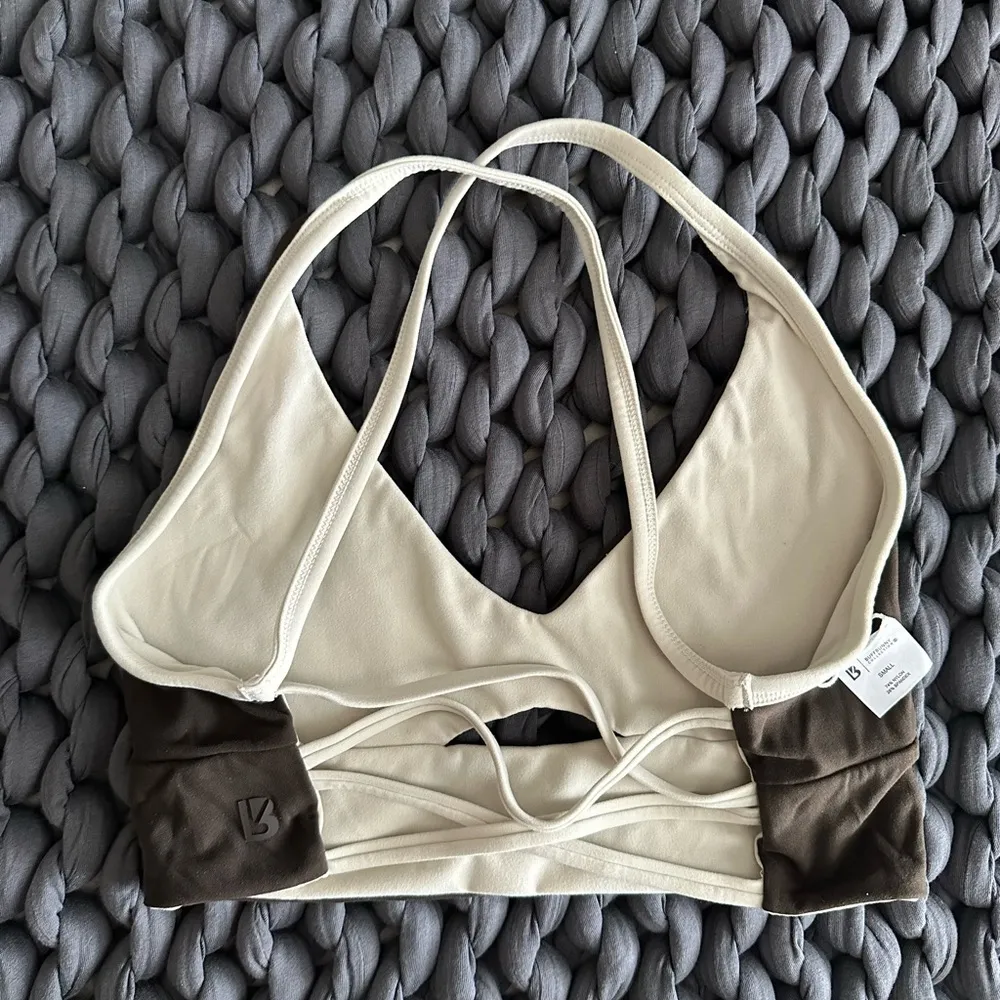 BuffBunny Reversible Nubre Crop - Image 5