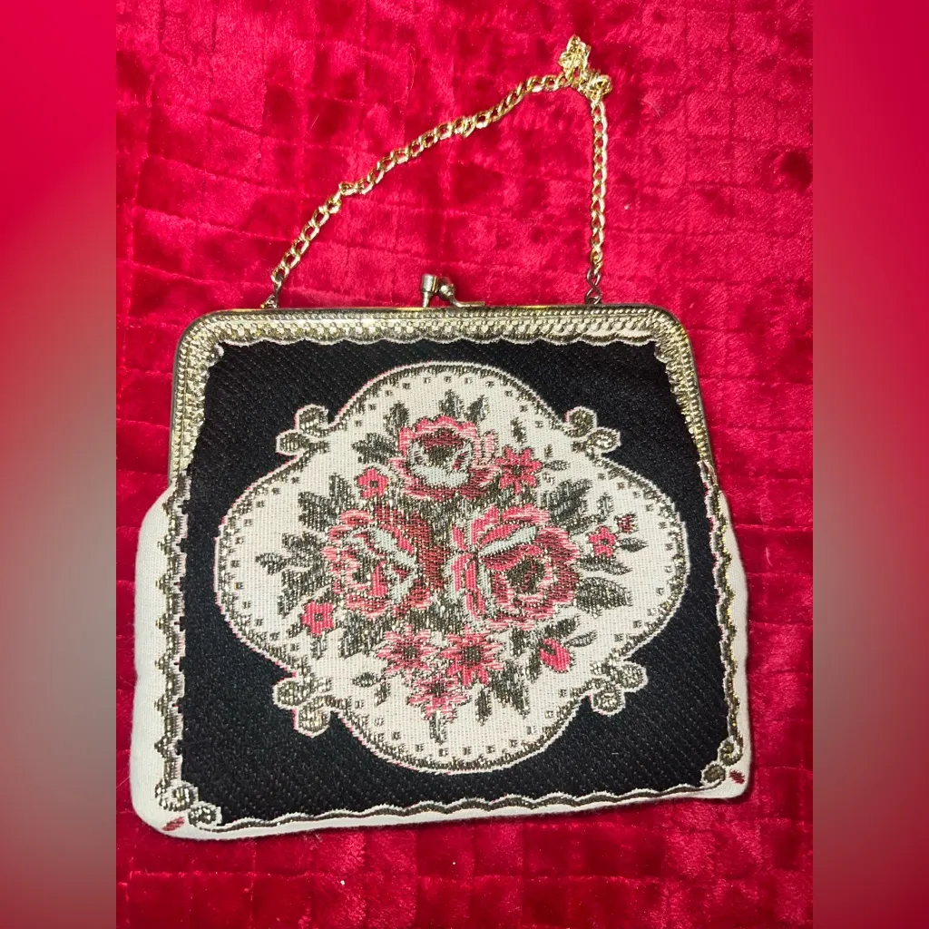Vintage (1960’s) Fine Arts Co Floral Tapestry Evening bag with kiss lock - Image 5