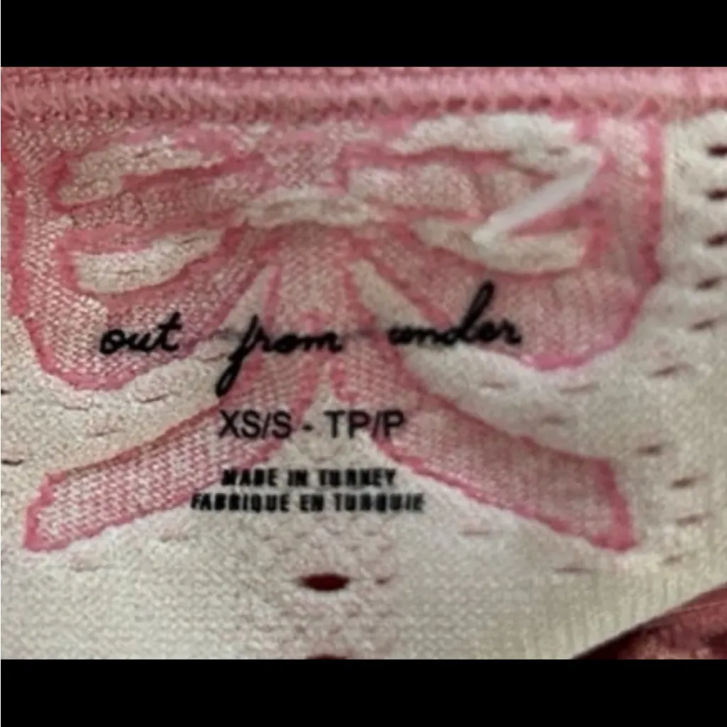 Out From Under/Urban Outfitters Cardigan Seamless Knit Pink WITH bows. Size XS/S - Image 6