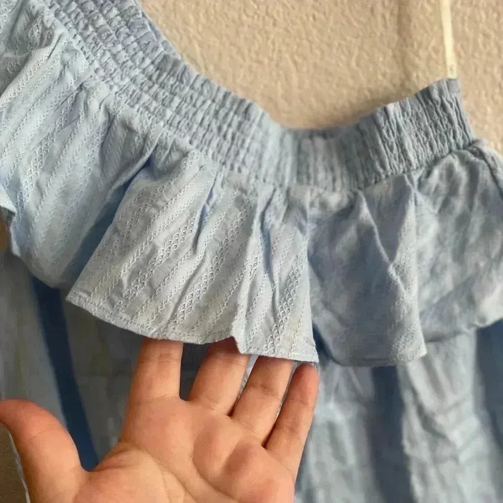 💥🆕 Sweet Wander Cold Shoulder Ruffle Top Blue S🆕 - Image 3