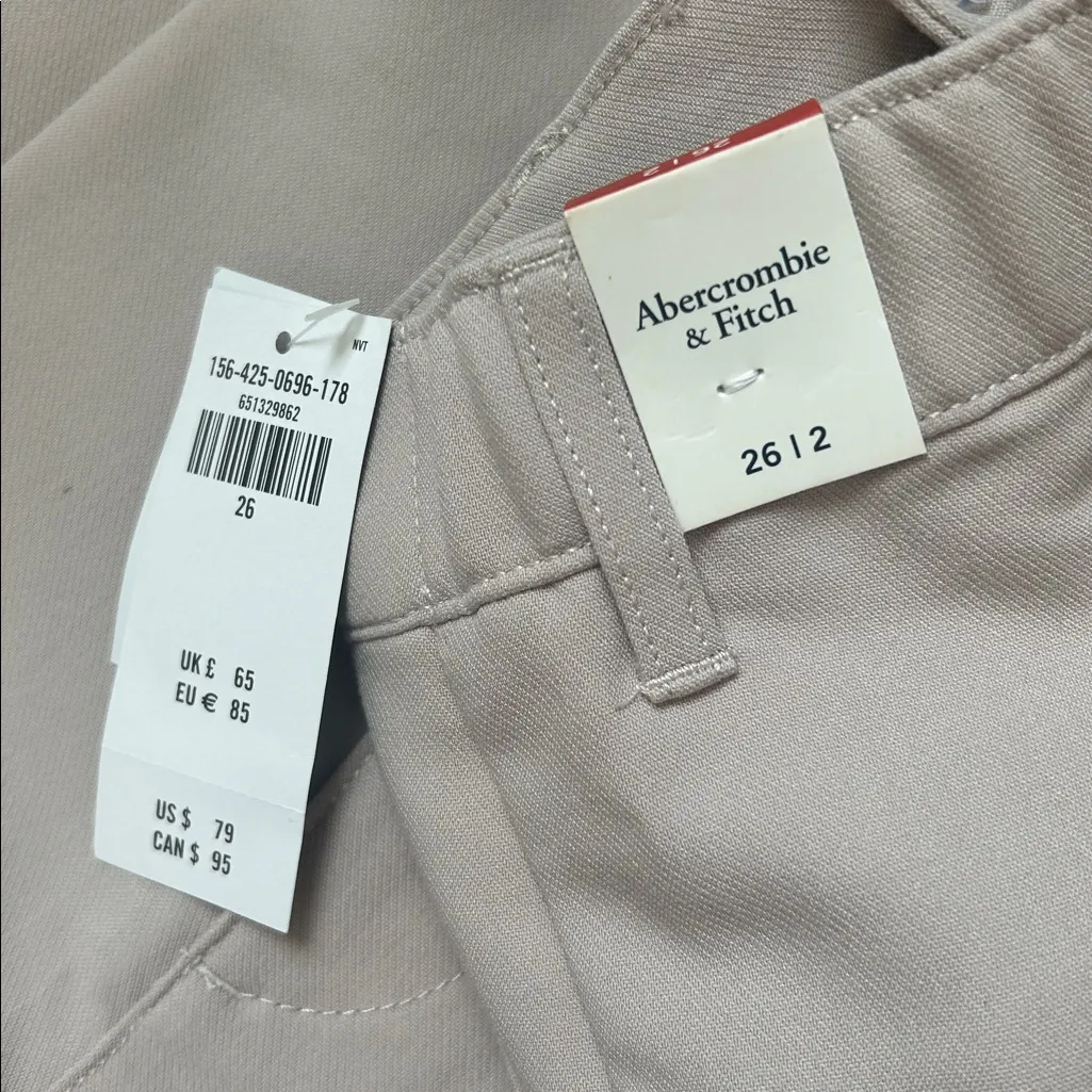 NWT Abercrombie The Skinny High Rise Split Hem Pant - Image 9