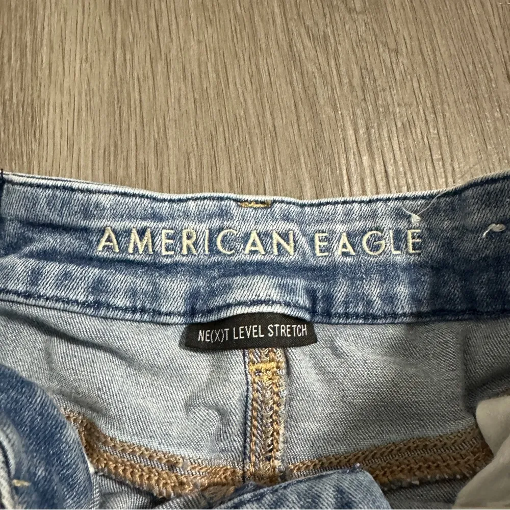 American Eagle High Rise Light Wash Distressed Curvy Legging Skinny Jeans Size 4 - Image 6