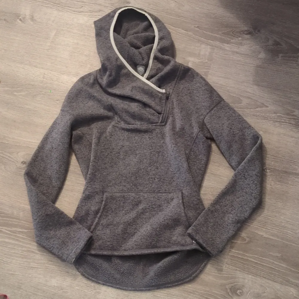 Stio gray sweetwater fleece hoodie size small - Image 2