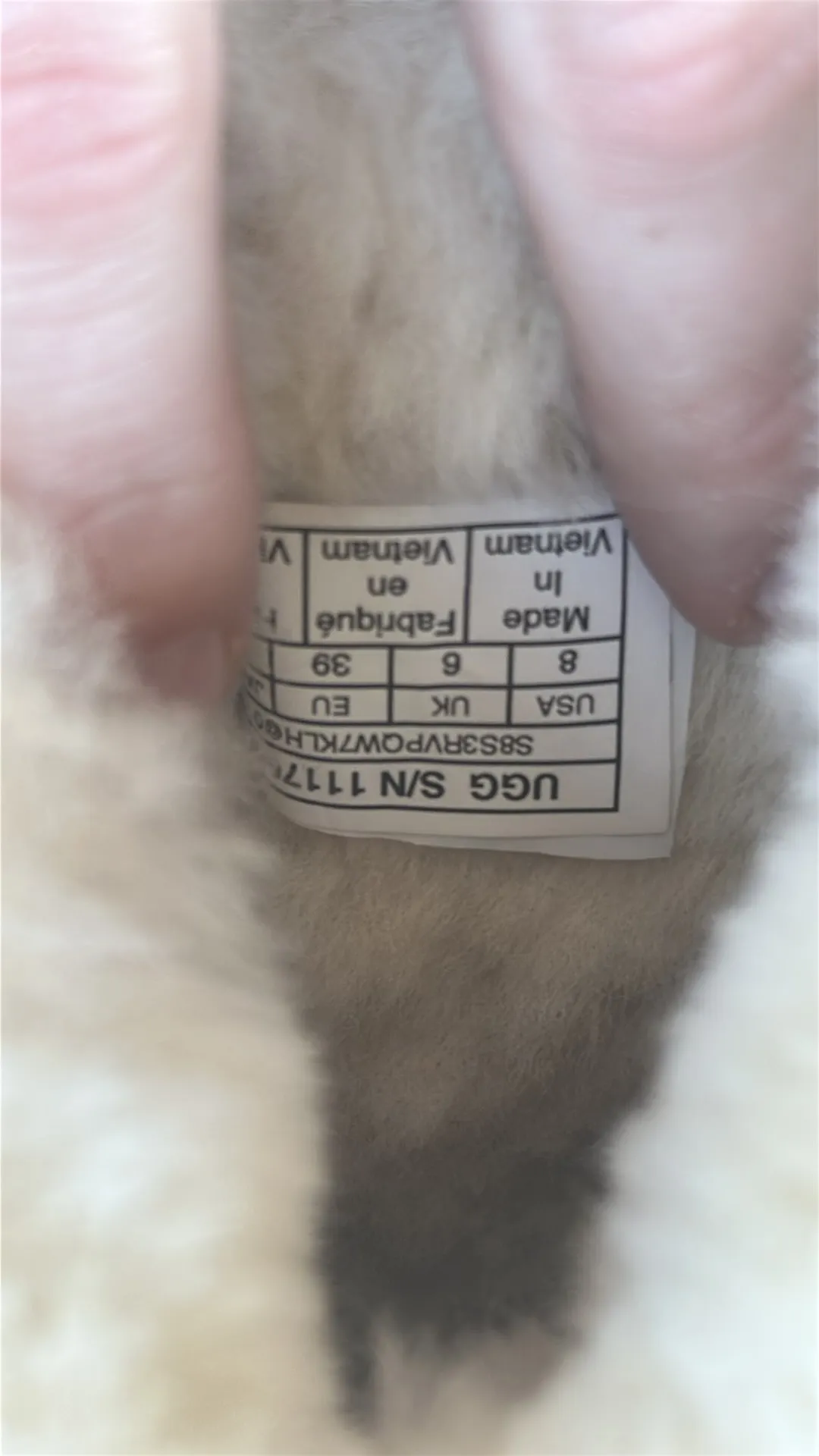 Size 8 Ugg slippers  - Image 5