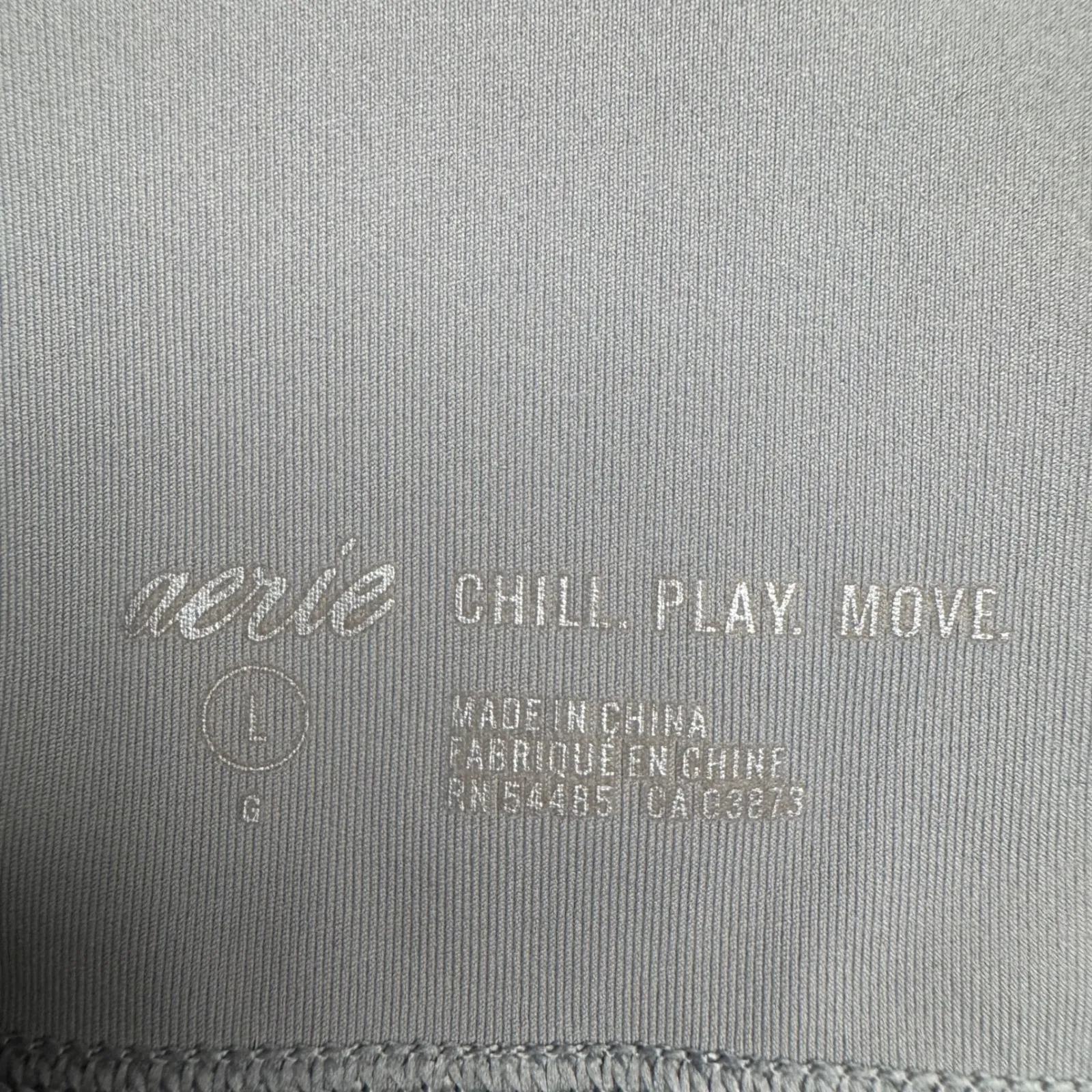 Aerie Chill Play Move Leggings Grey Laser Cut Side Pockets Athleisure Size L - Image 4