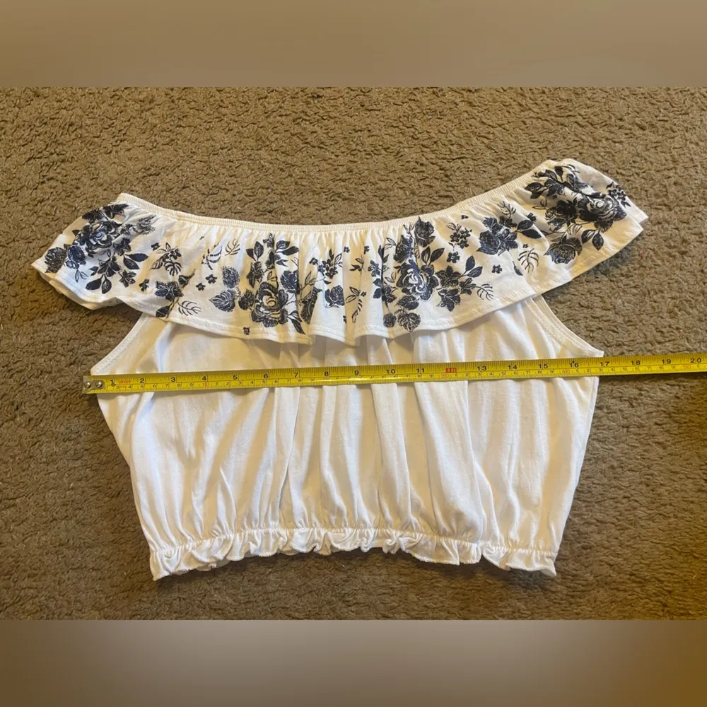 Garage Off-The-Shoulder White Strapless Tube Top with Blue Floral Ruffle, Size L - Image 6