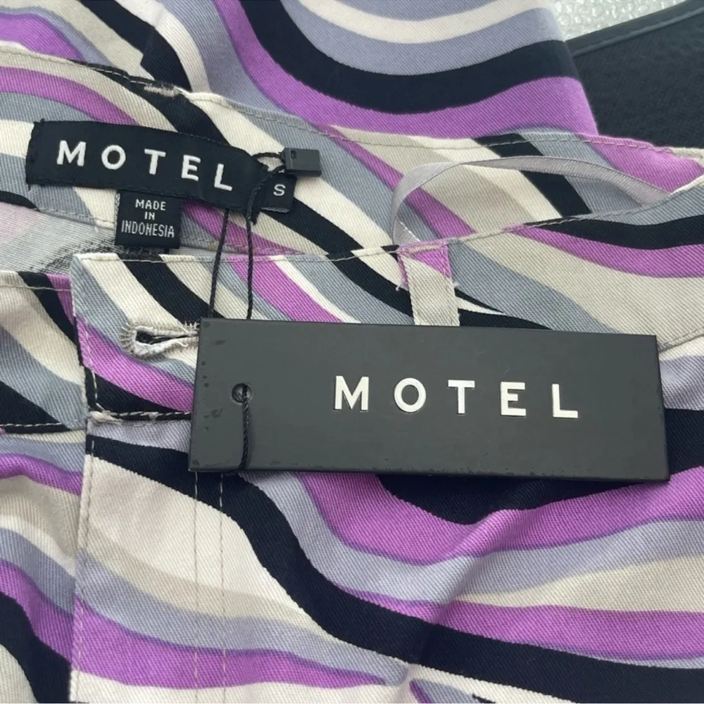Urban outfitters Motel Rocks Purple Zebra Striped Pants Size Small nwt - Image 3