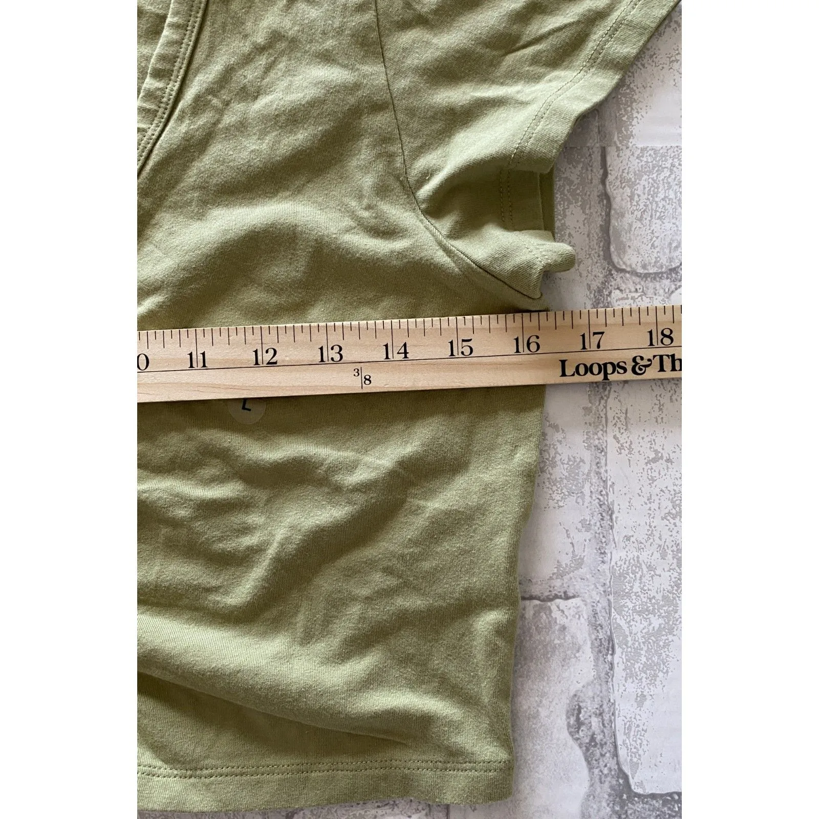 NWT American Eagle Green Cropped Ruched Short Sleeve V Neck Cotton Blend Top L - Image 3