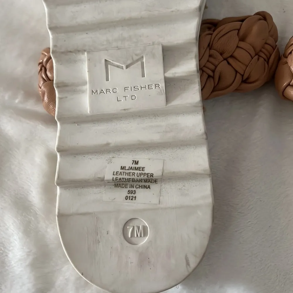 NWOT Marc Fisher ML Jamie Flat Espadrille slip on - Image 4