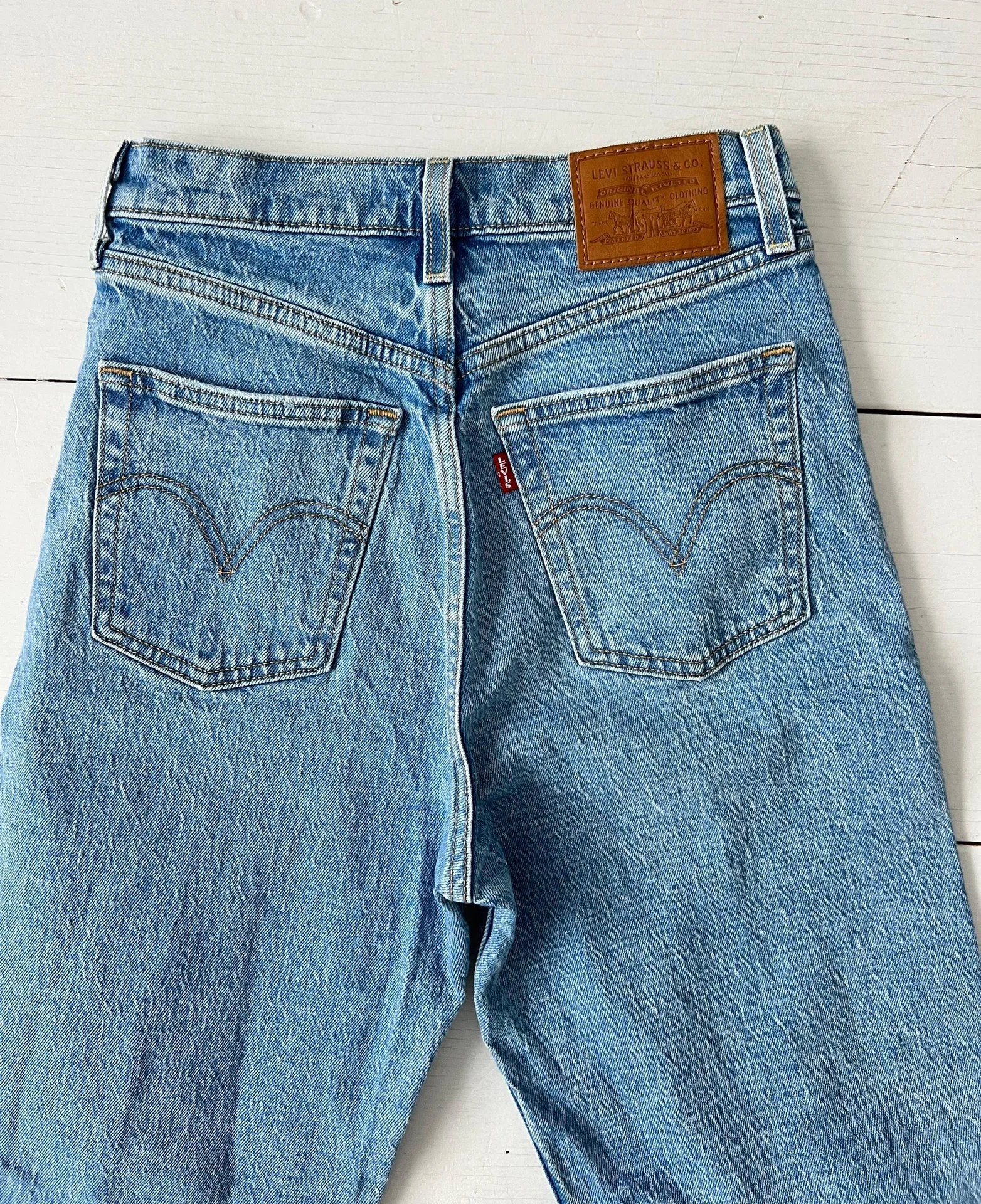 Levi’s Ribcage Straight Ankle Jeans 25 - Image 6