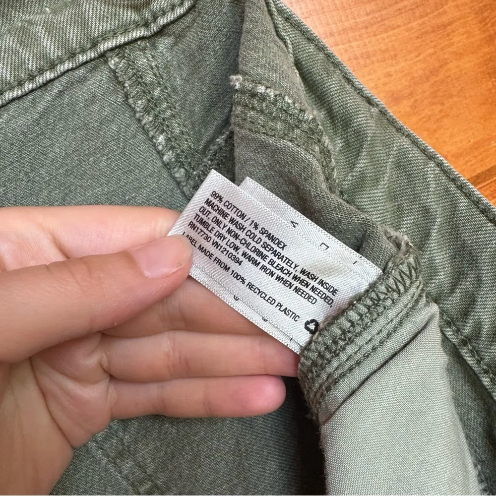 Universal Thread Green Denim High Rise Midi Shorts - Image 5