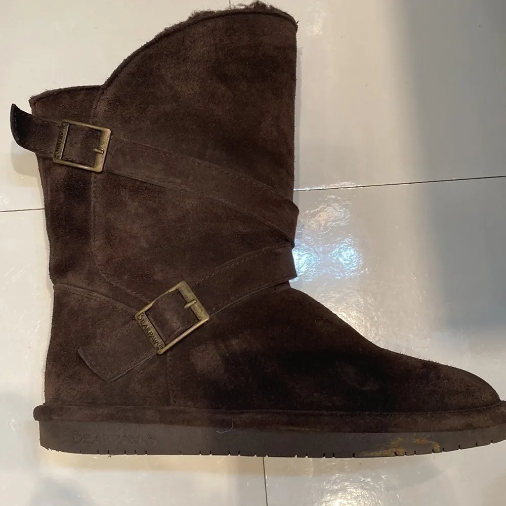 Bearpaw 💯 chocolate brown suede boots with wool blend lining. Size 8. - Image 2