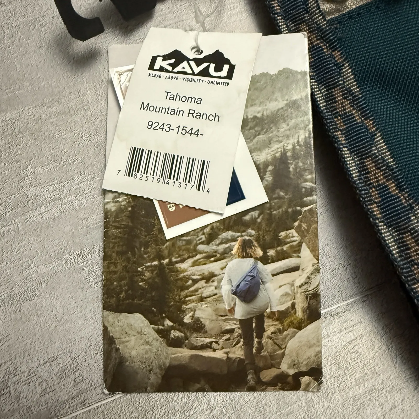 Free People Kavu Tahoma‎ Crossbody Bag Green Montana Ranch 2 In 1 Travel Pouch - Image 2