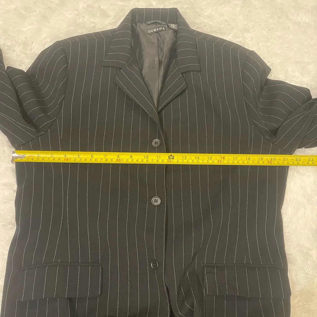 Black pinstriped suit jacket blazer woman’s size 13/14 George - Image 4