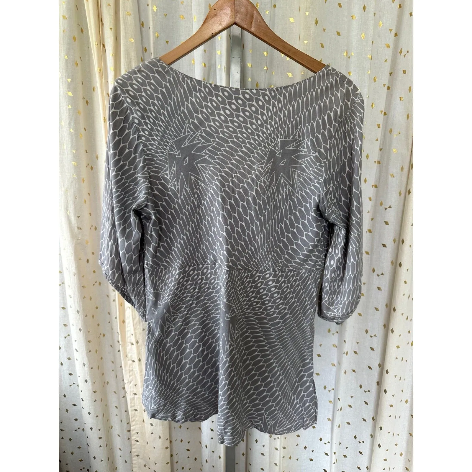 Manuhealii Hawaii Hawaiian Tropical Quarter Sleeve Gray Tunic Blouse M Size M - Image 4