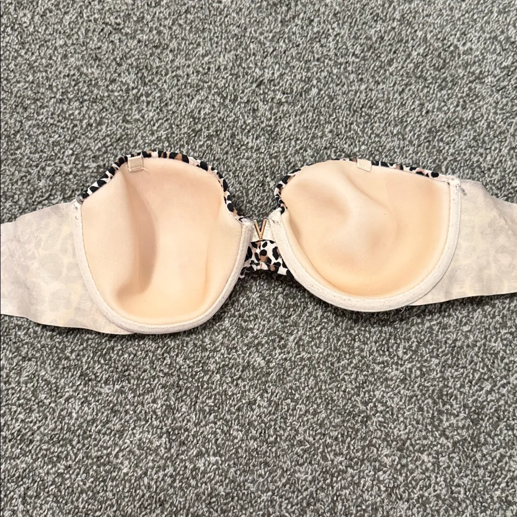 Victorias Secret Cheetah Print Multi Way Strapless Bra - Image 5