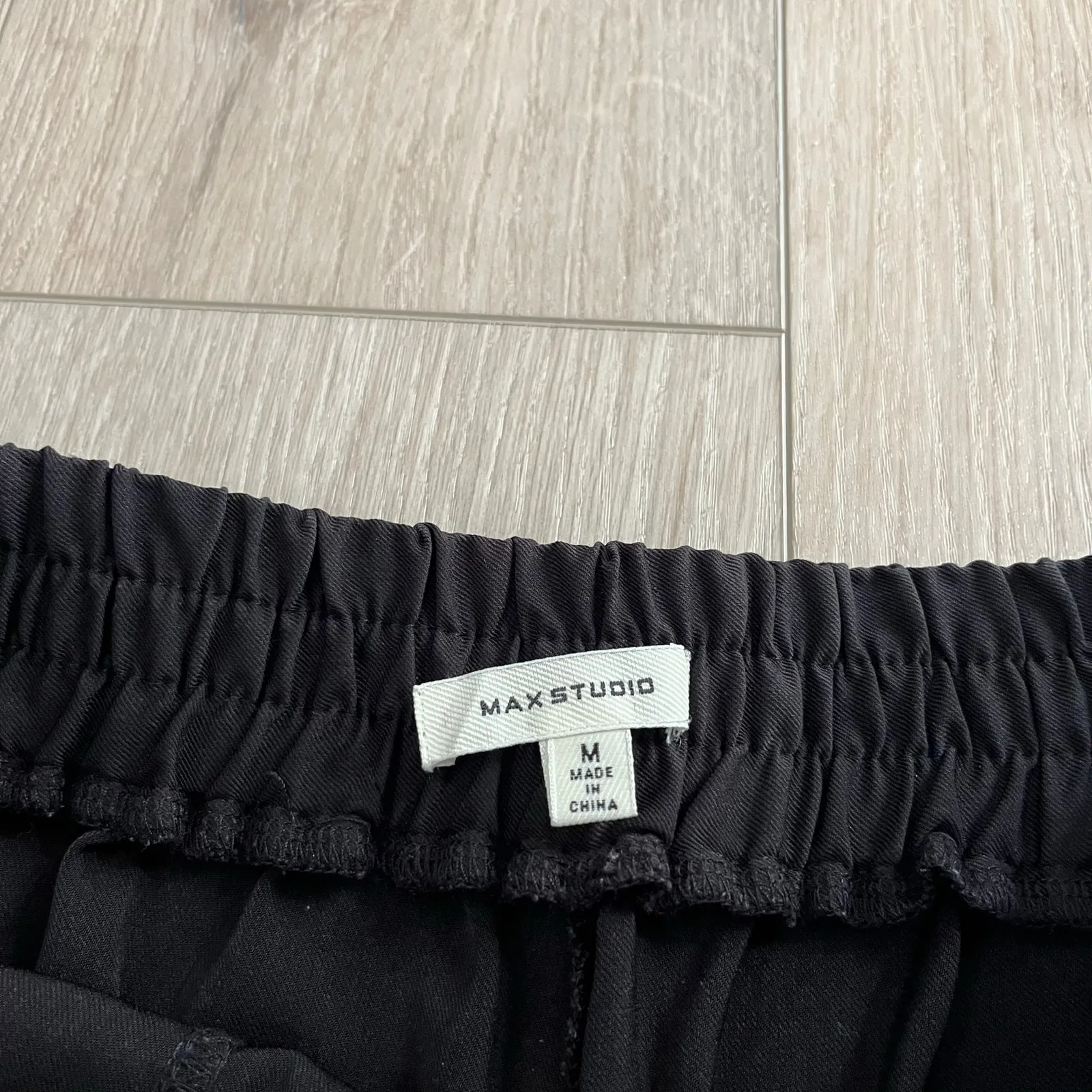 Max Studio Women’s Black High Rise Pull On Short Sz M - Image 2