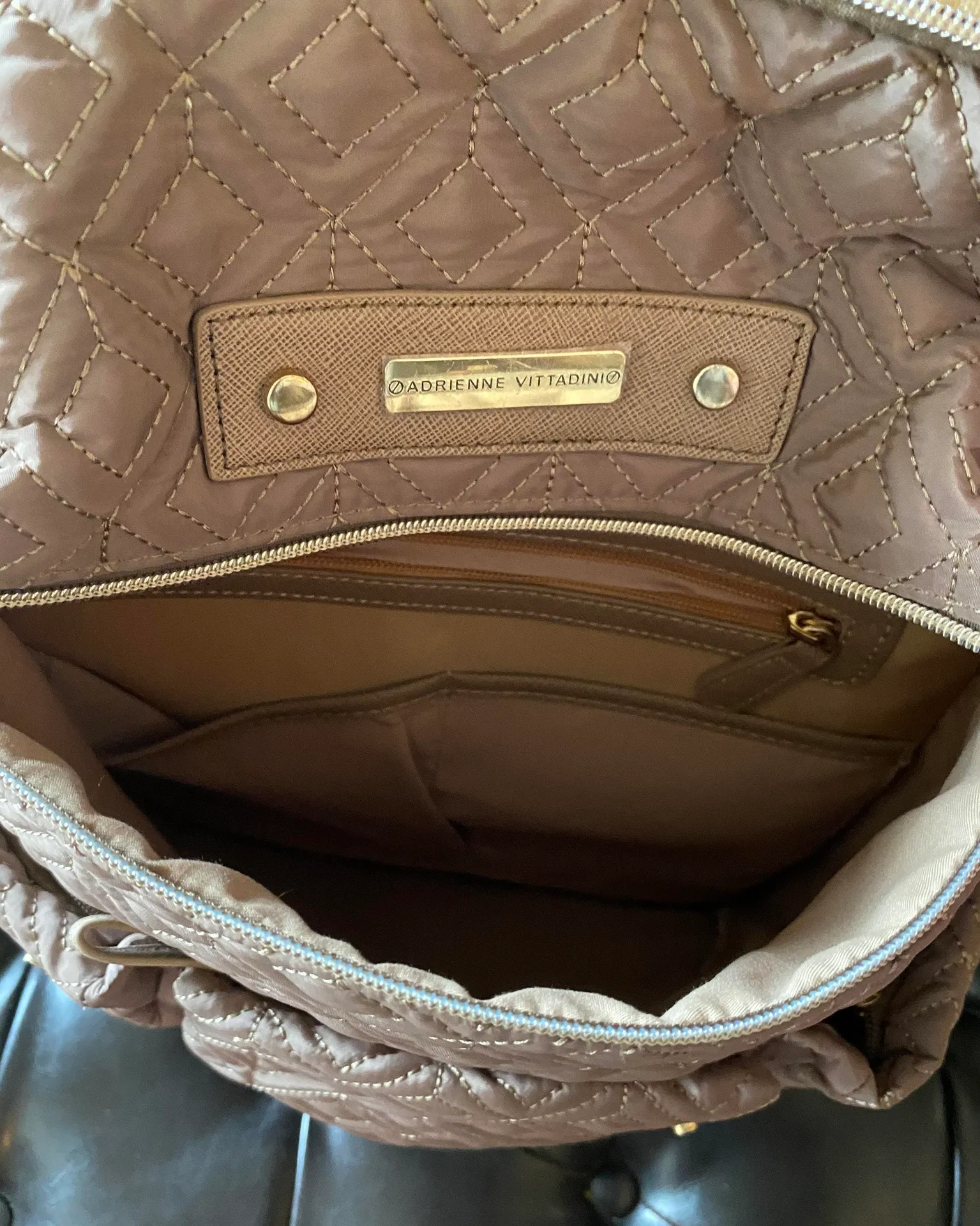 Adrienne Vittadini nylon backpack - Image 3