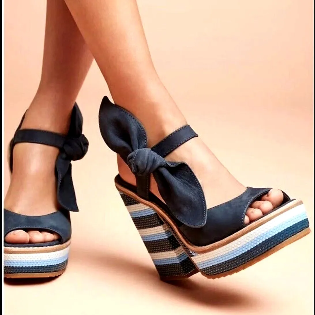 Bill Blass Bolton Leather Platform bow strap boho wedges color Denim Blue Size 7 - Image 1