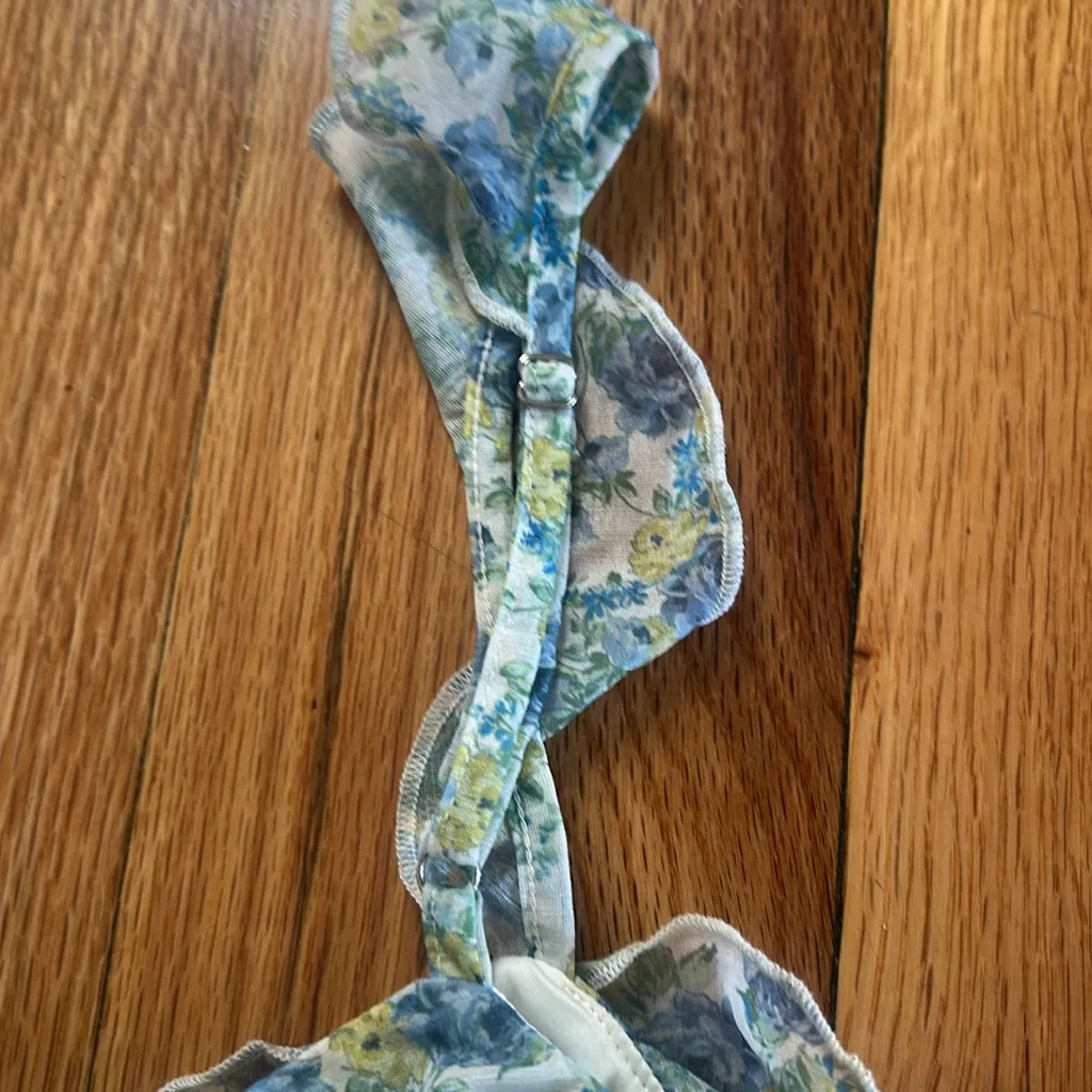 Women's Scoop Neck Chiffon Flutter Tank Top
- Wild Fable™ Green Floral XL target - Image 7