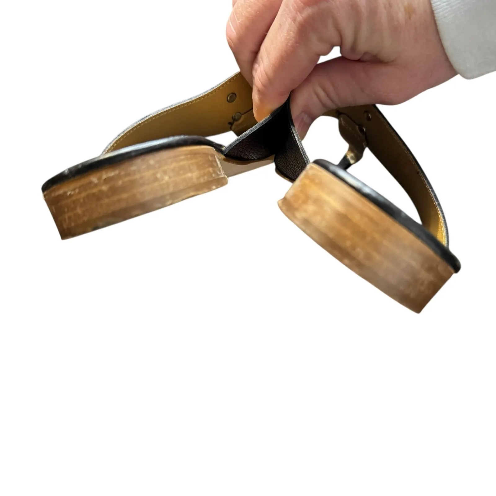 Coach and Four Shoes Womens Size 7.5 Black Leather Thong Sandals Block Heel C Logo Italy - Image 9