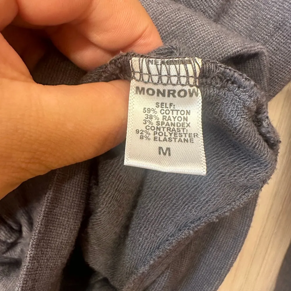 Monrow Gray Zip - Image 5