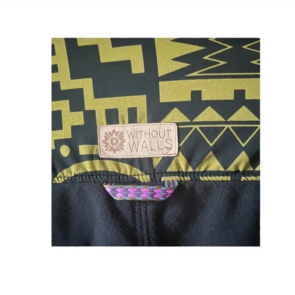 Soft fleece Aztec print snap front Shirt Jacket Size undefined - Image 3