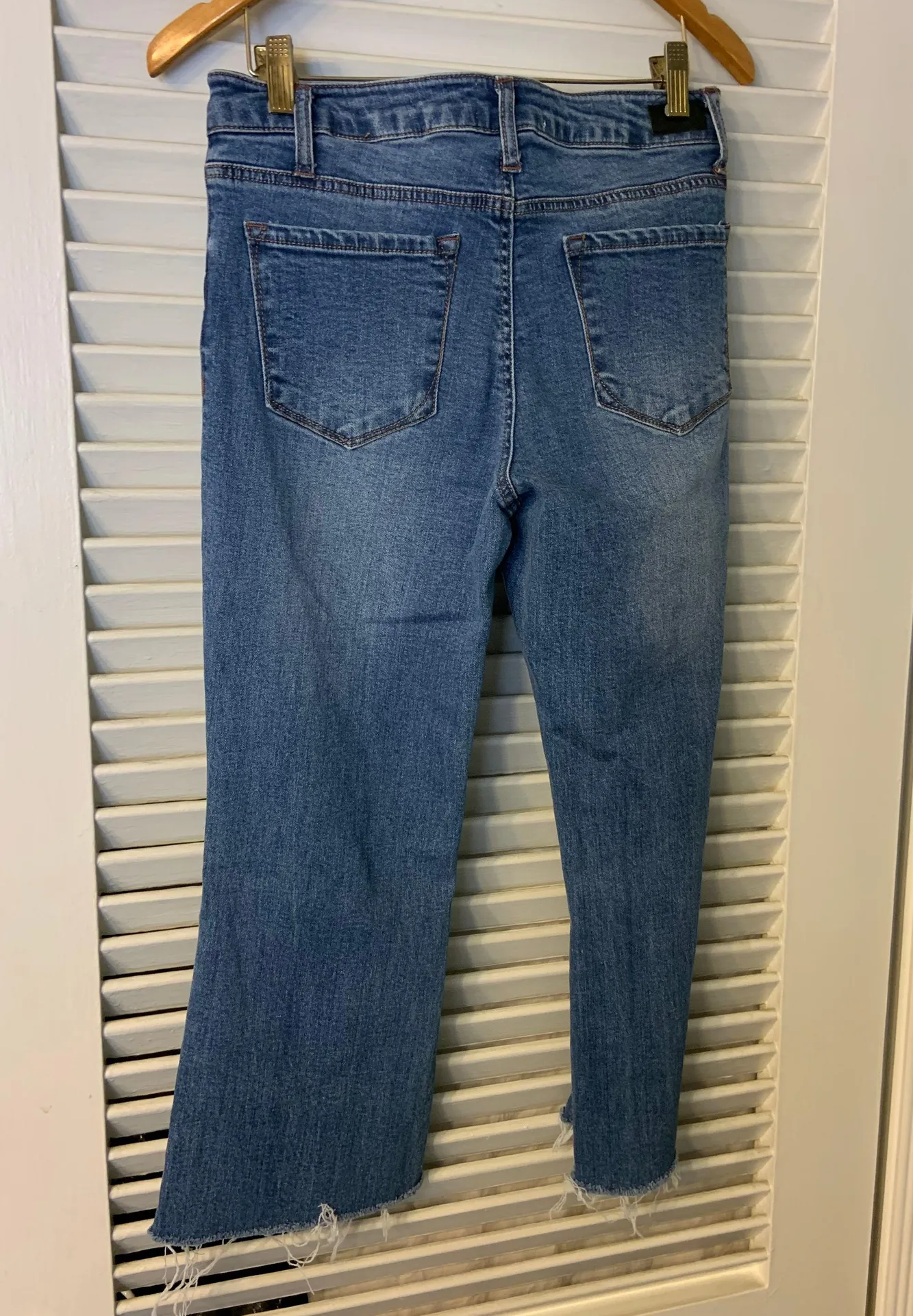 7 Denim Cropped Pant - Image 2