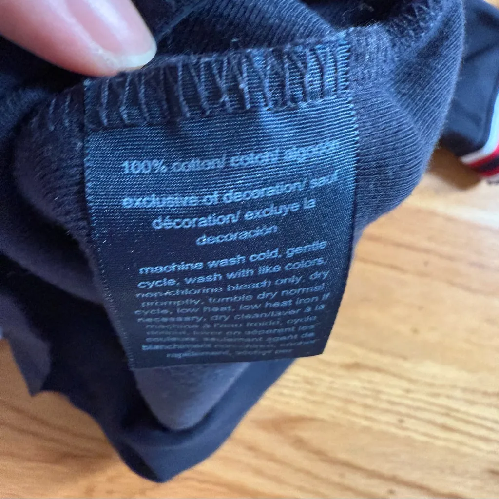 Tommy Hilfiger navy blue short sleeve bow tie sleeves tee XSmall 100% cotton - Image 5