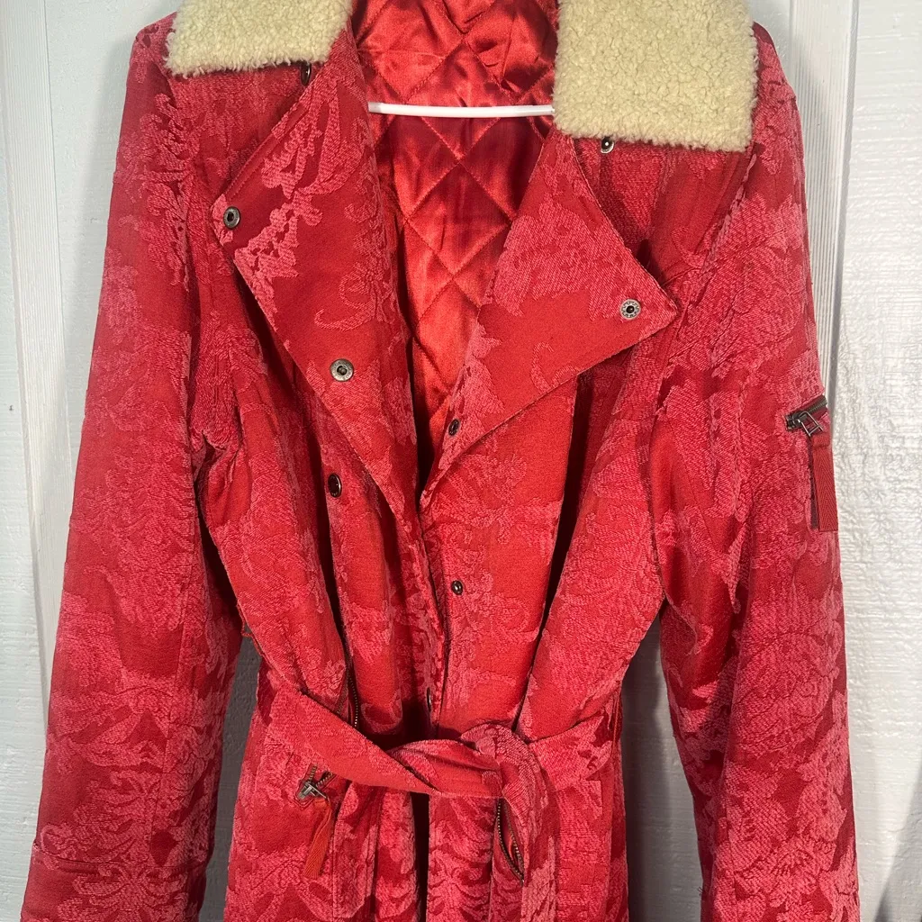 Ruff Hewn Vintage Red Jacquard Belted Coat Size Large EUC - Image 4