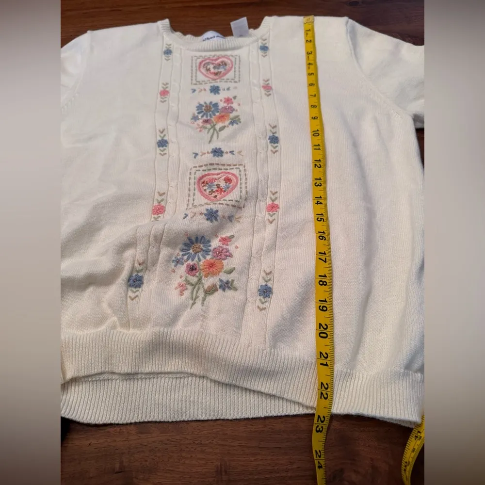 Alfred Dunner Sweater Women M Short Sleeve Spring Summer Pink Floral Embroidery - Image 4