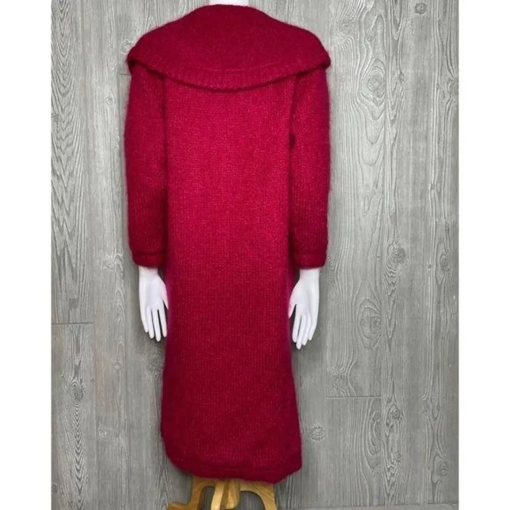 Vintage Johanna red knitted long duster / trench cloak jacket w/ clasp large - Image 3