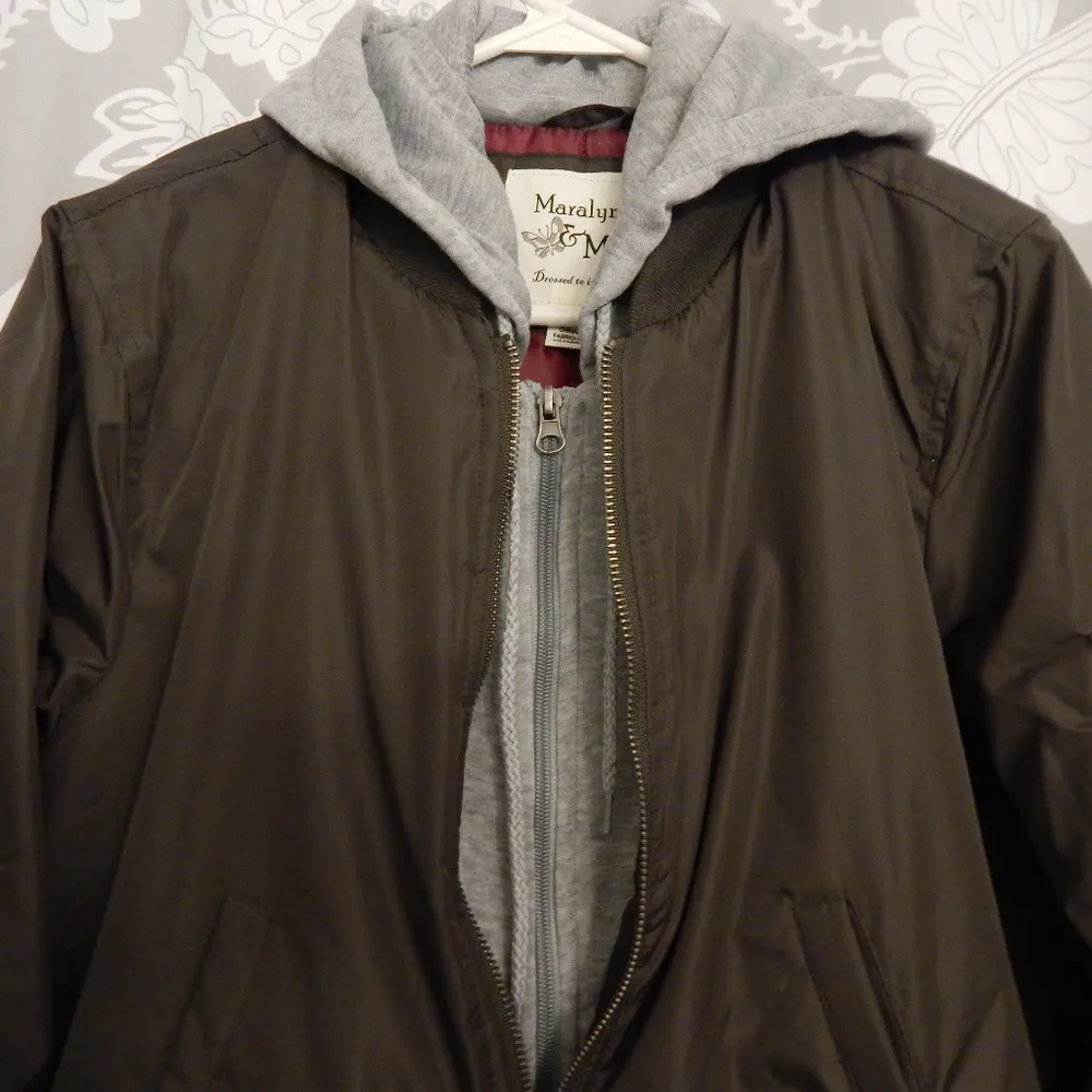 Maralyn and Me Brown and Gray Jacket - Image 11