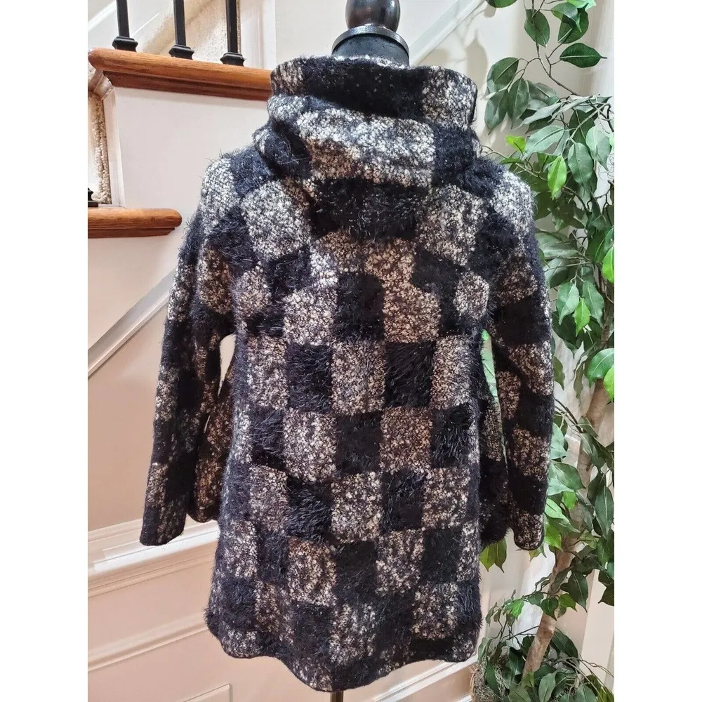 Simply Couture Women's Black & Gray Acrylic Long Sleeve Full Zip Front Jacket XL - Image 4