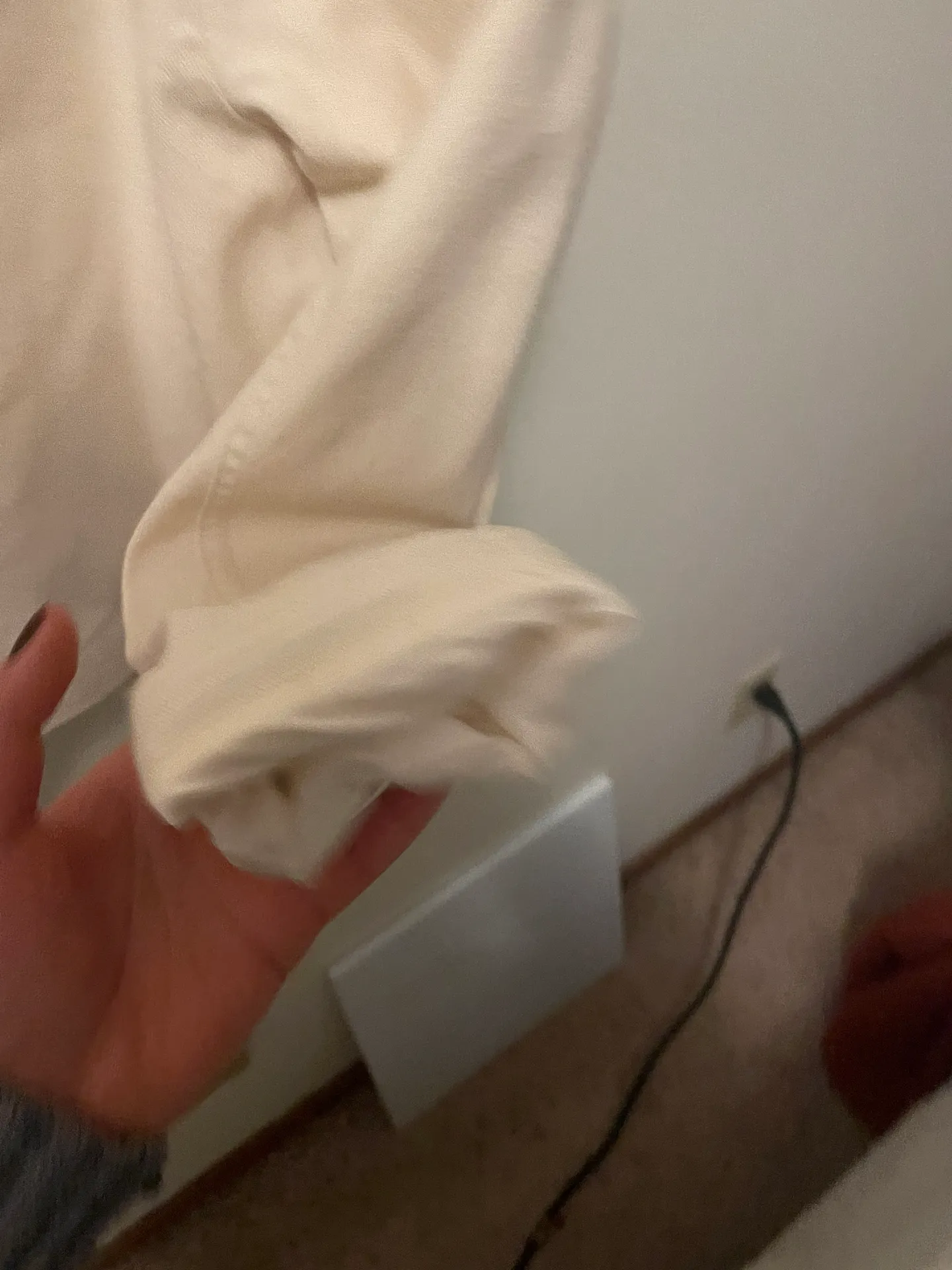 White Size M - Image 4