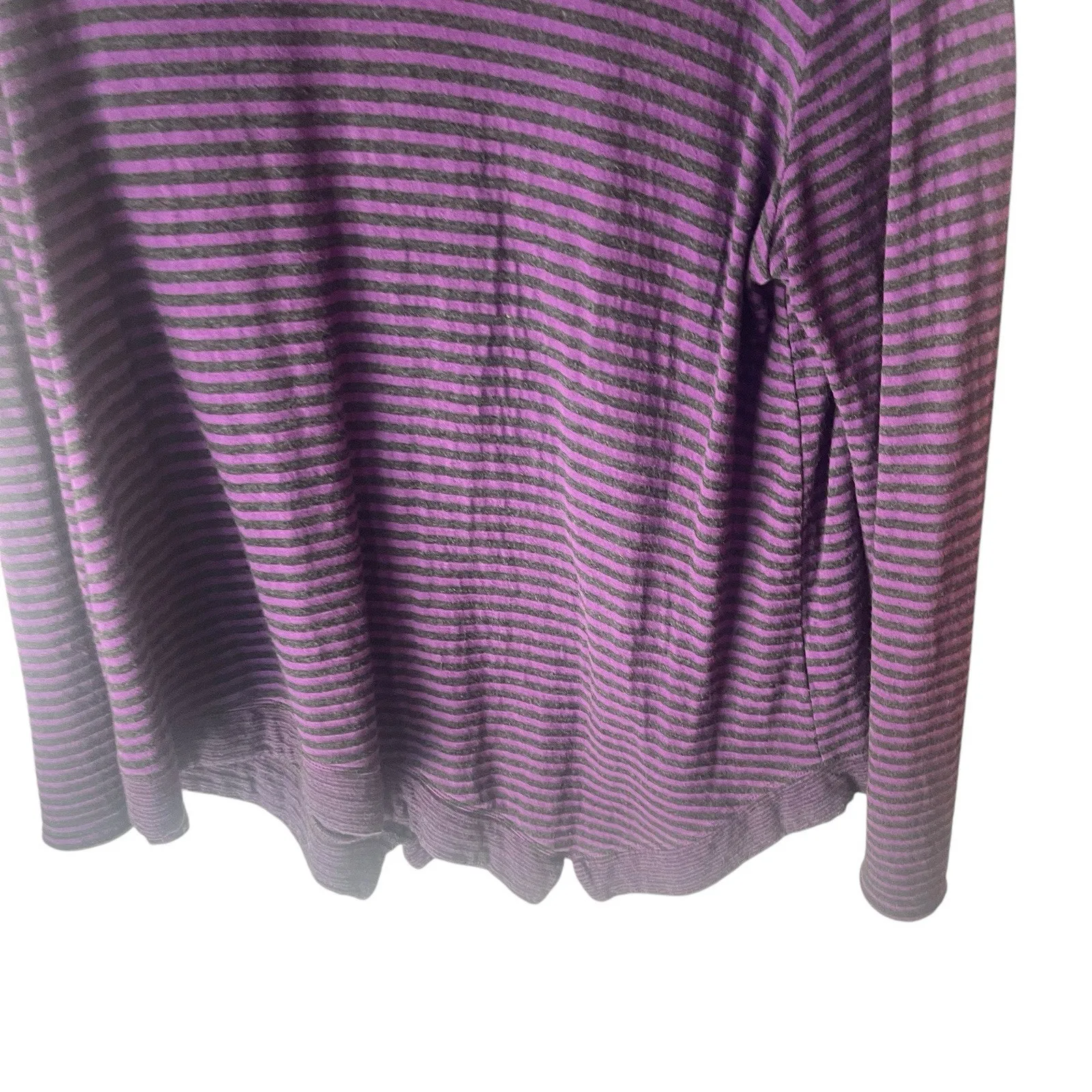 Habitat Size Large Purple Black‎ Striped Grunge Artsy Lagen Long Sleeve Top - Image 3