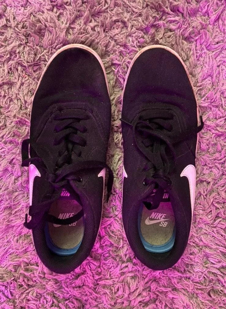 Nike SB Sneakers - Image 3