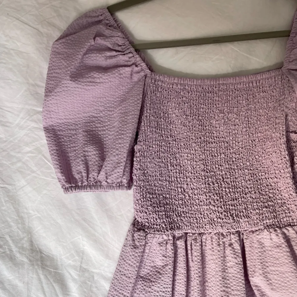 H&M lavender mini fairy dress with smocked bodice and puffed sleeves 🧚🏻‍♂️ 💜 - Image 3