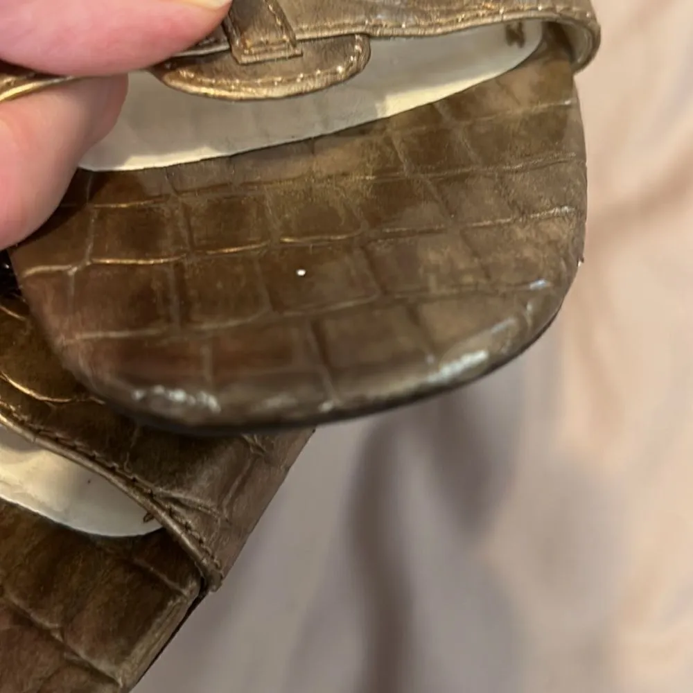 Anne Klein Halen size 9.5 gold buckle sandals some signs of wear - Image 12