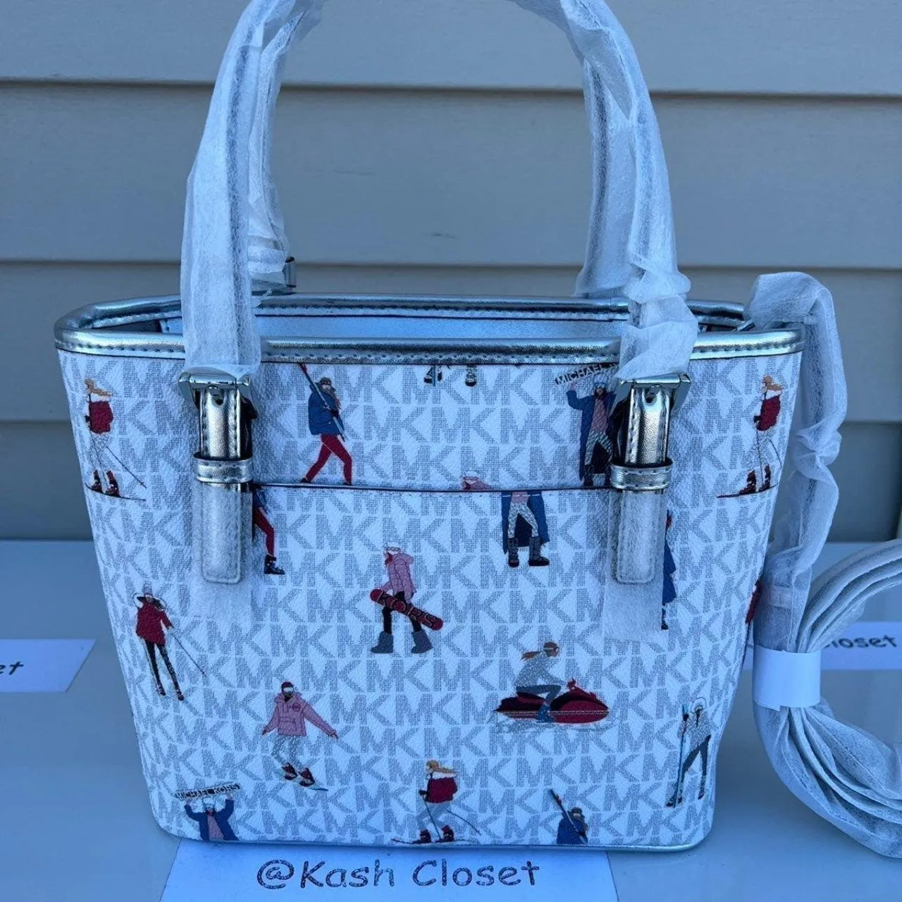 Michael Kors Bright White Carryall Tote XS - Image 5