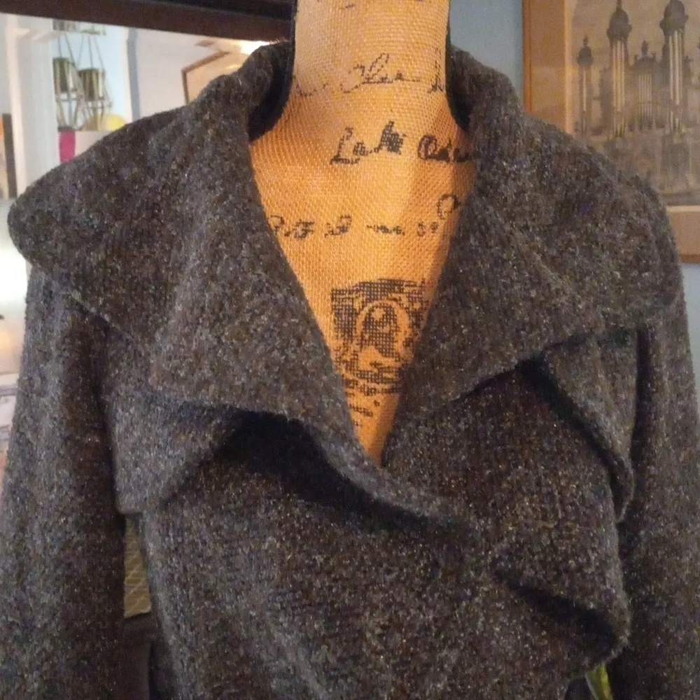 Double Zero Black and Brown Tweed Boucle Knit Belted Jacket - Image 4