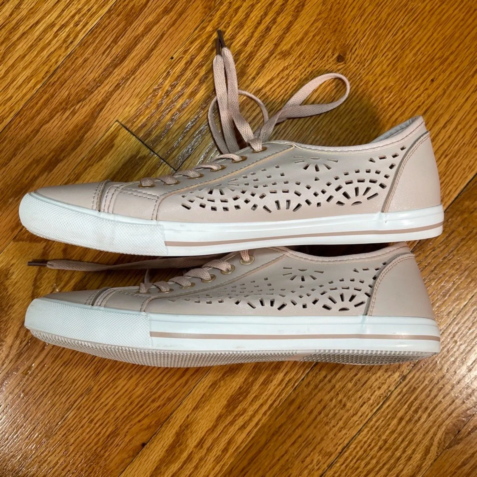 Restricted | Blush Pink Eyelet Sneakers | Size 9 - Image 6