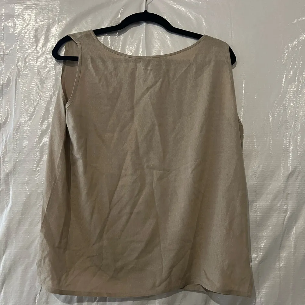 Eileen Fisher  Tan Silk Tank Top Size M/L - Image 4