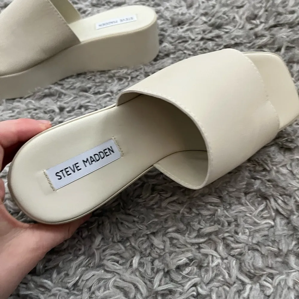 Steve Madden Tapanga Cream Platform Sandals size 11 - Image 4